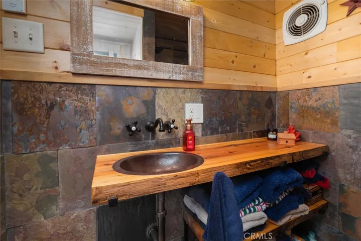 1151 Railroad Lane, Fish Camp, California 93623