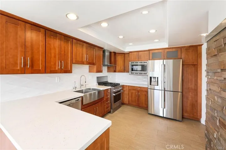 Quartz countertops with upgraded cabinets