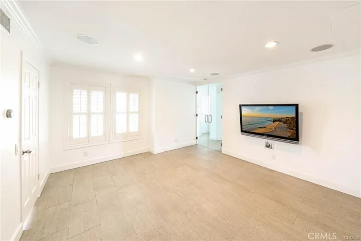 downstairs den (or home gym/4th bedroom)