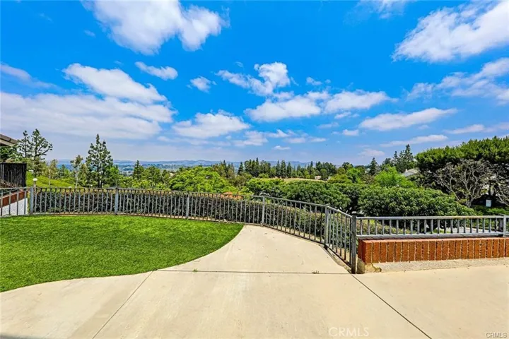 5985 E Calle Principia, Anaheim Hills, California 92807