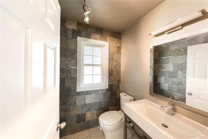Downstairs guest bath