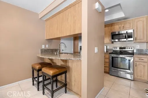 16912 Stoneglass 14, Tustin, California 92780