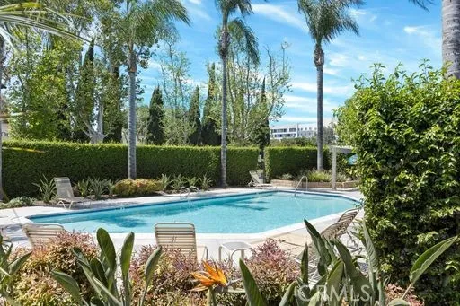 16912 Stoneglass 14, Tustin, California 92780