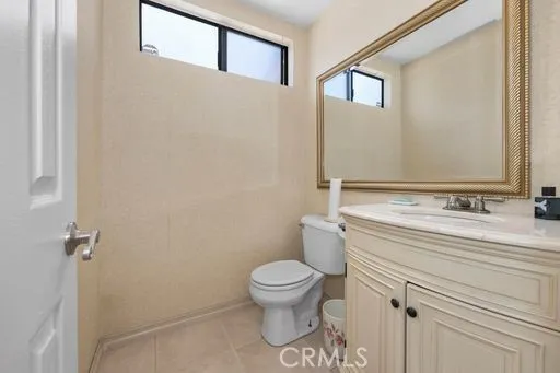 16912 Stoneglass 14, Tustin, California 92780