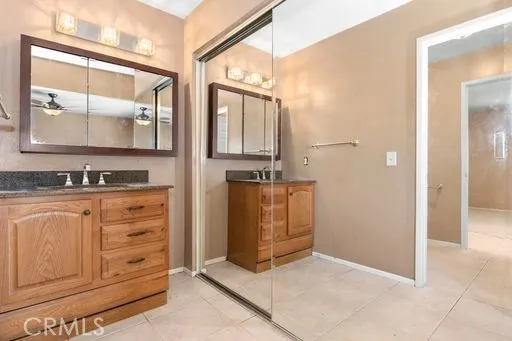 16912 Stoneglass 14, Tustin, California 92780