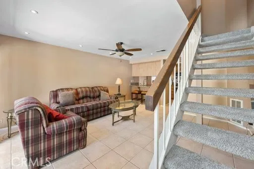 16912 Stoneglass 14, Tustin, California 92780