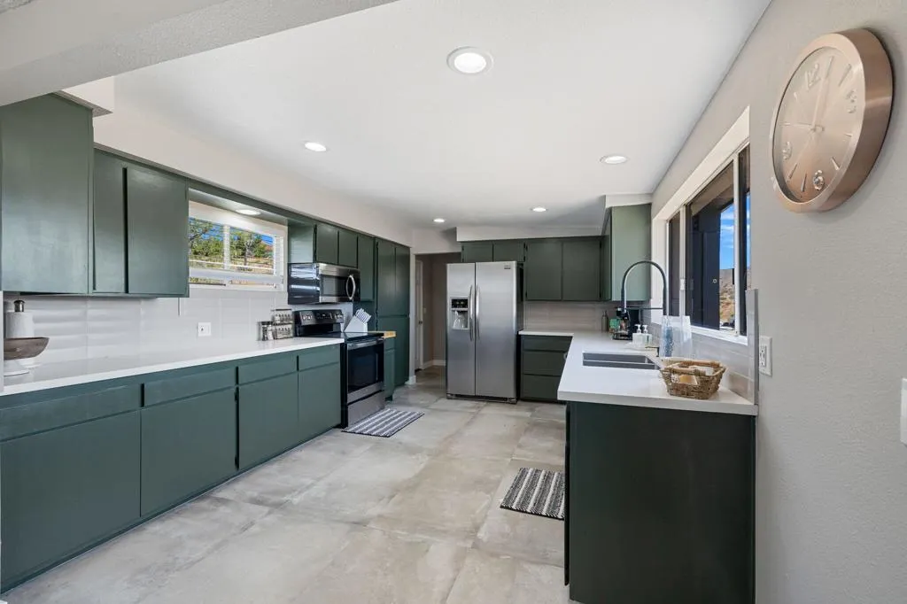 56367 Scandia Lane, Yucca Valley, California 92284 home-pic-54