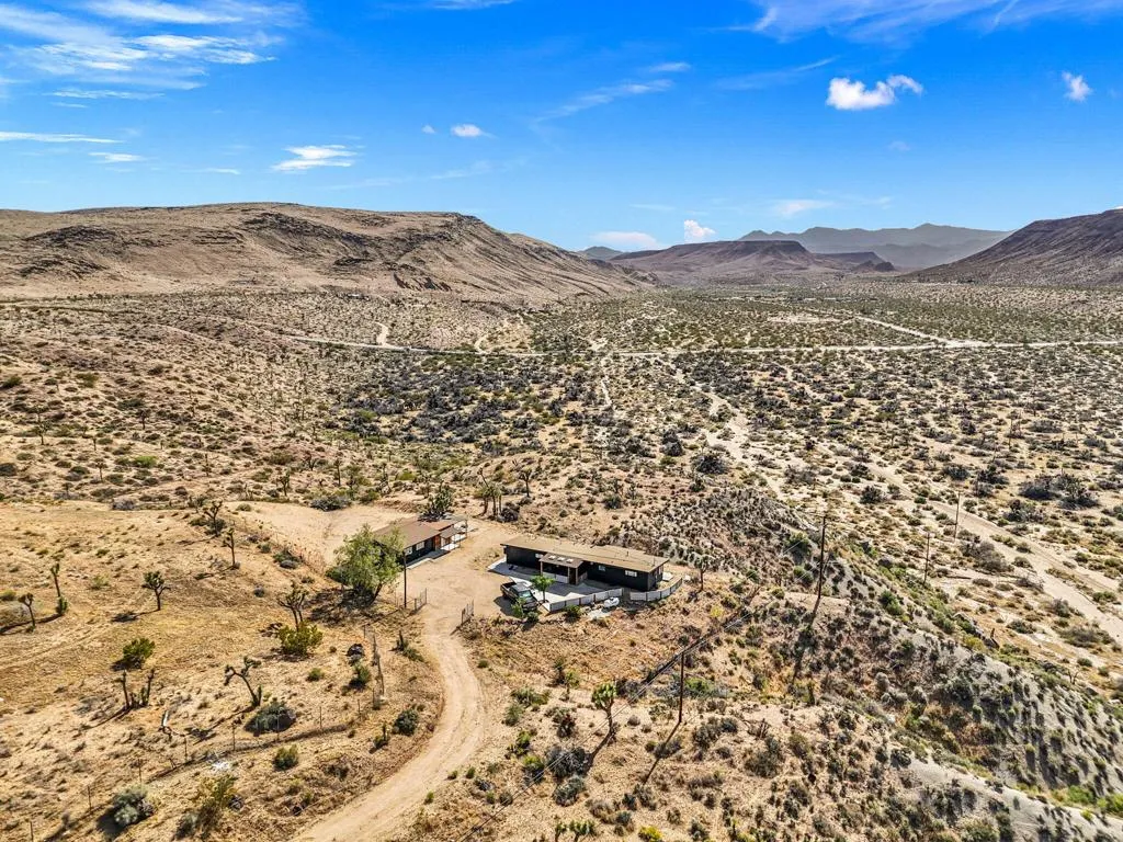 56367 Scandia Lane, Yucca Valley, California 92284 home-pic-1