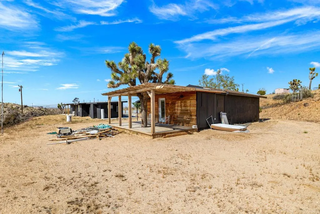 56367 Scandia Lane, Yucca Valley, California 92284 home-pic-18