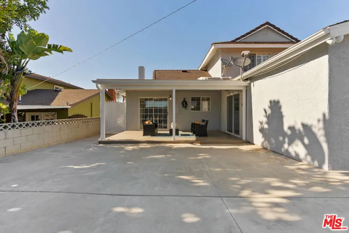 1322 E Elsmere Drive, Carson, California 90746