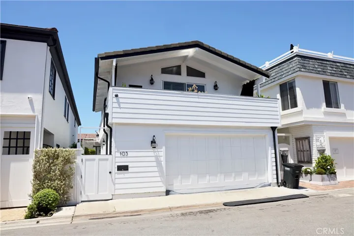 105 Via Ravenna, Newport Beach, California 92663