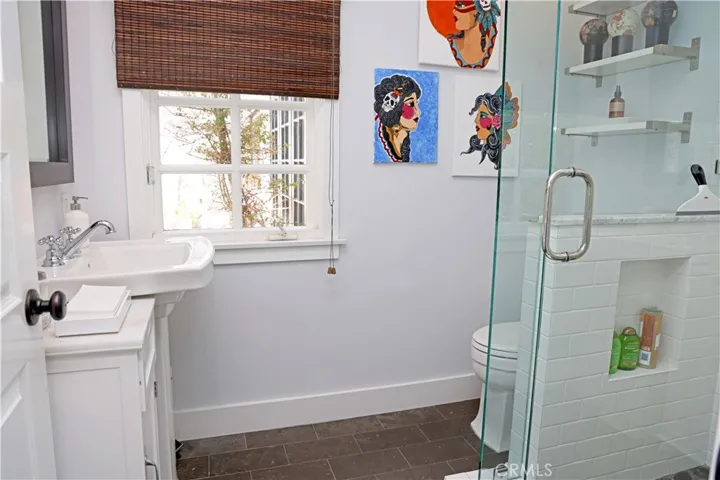 105 Via Ravenna, Newport Beach, California 92663