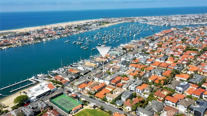 105 Via Ravenna, Newport Beach, California 92663