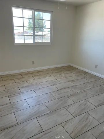 14864 Willow Street, Hesperia, California 92345
