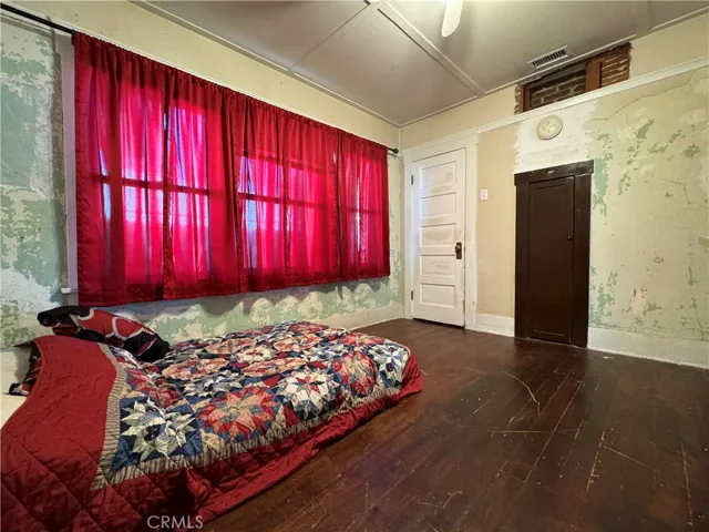 Ceiling Fans Throughout