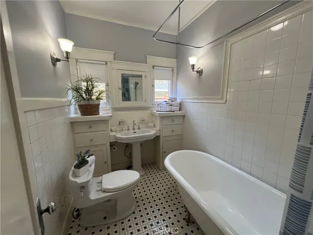 272 N Cambridge Street, Orange, California 92866
