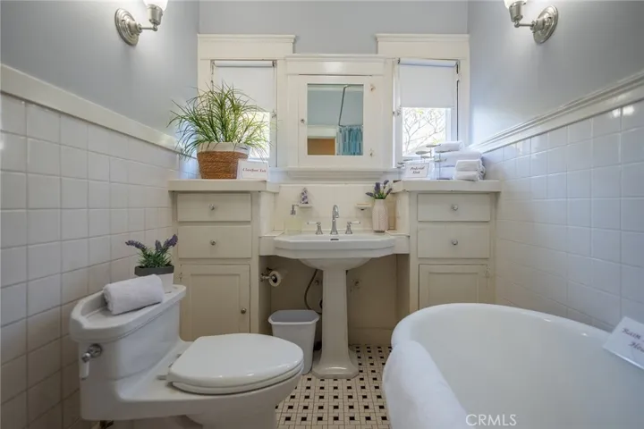 272 N Cambridge Street, Orange, California 92866