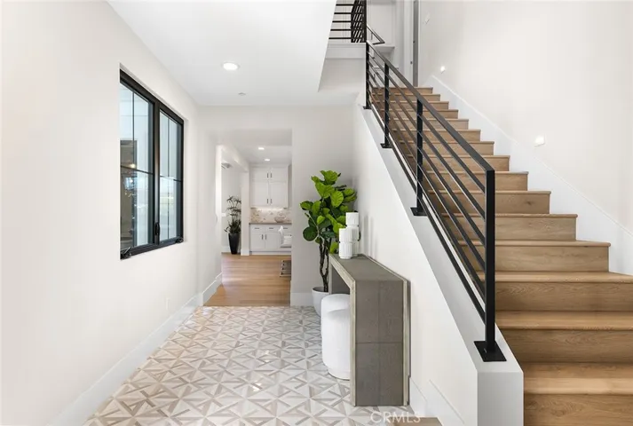 202 Via Socorro, San Clemente, California 92672
