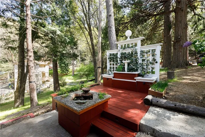 539 Acacia Drive, Crestline, California 92325
