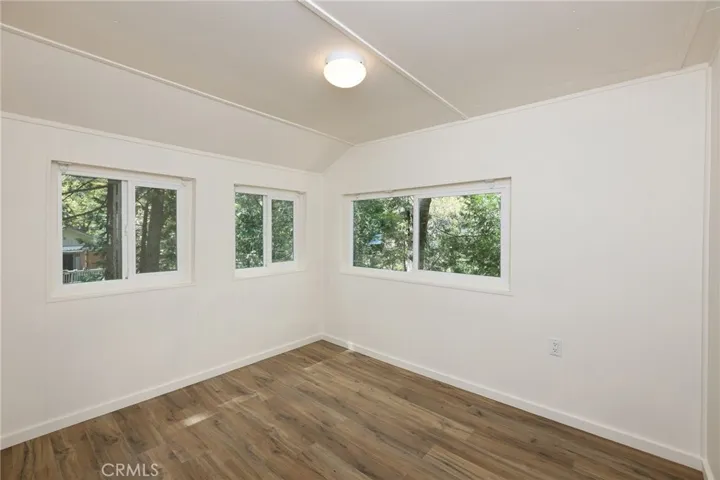 539 Acacia Drive, Crestline, California 92325