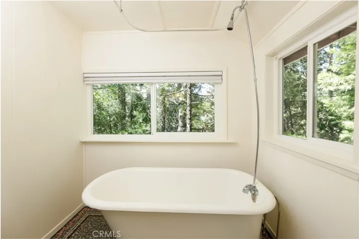 539 Acacia Drive, Crestline, California 92325