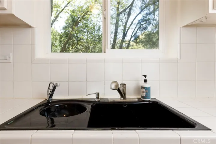 539 Acacia Drive, Crestline, California 92325
