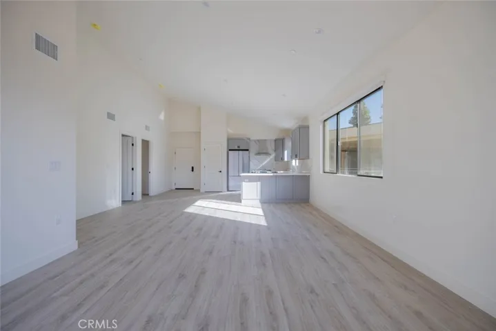2608 Honolulu Avenue 208, Montrose, California 91020