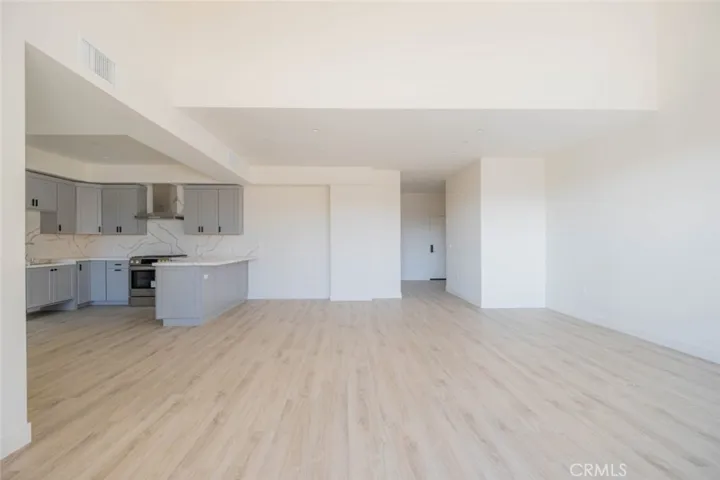 2608 Honolulu Avenue 208, Montrose, California 91020