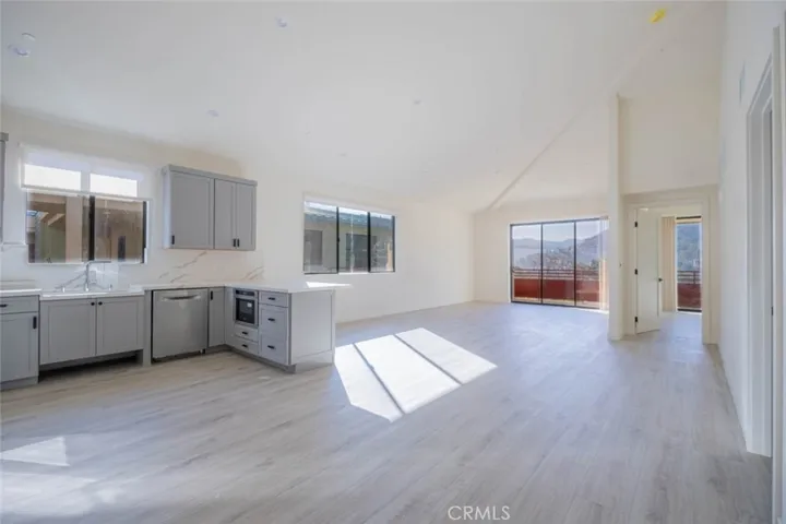 2608 Honolulu Avenue 208, Montrose, California 91020