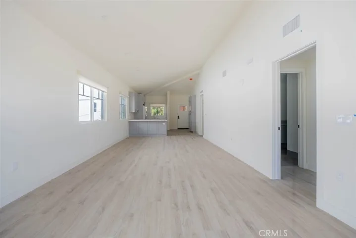 2608 Honolulu Avenue 208, Montrose, California 91020