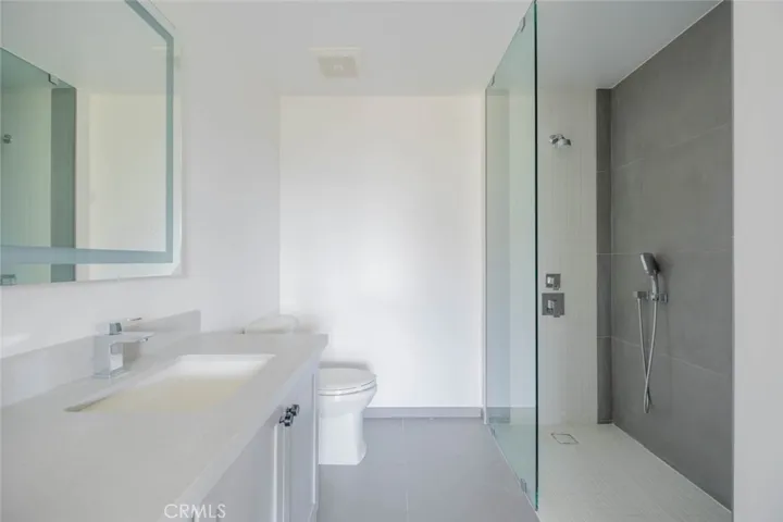 2608 Honolulu Avenue 208, Montrose, California 91020