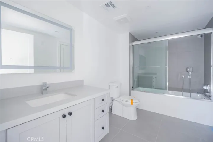 2608 Honolulu Avenue 206, Montrose, California 91020