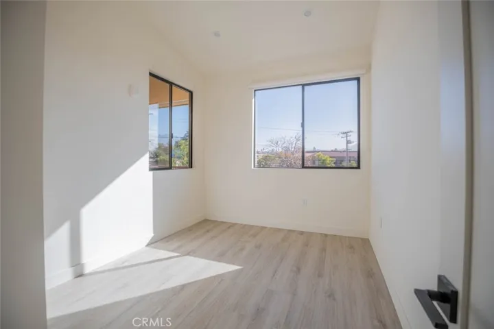 2608 Honolulu Avenue 206, Montrose, California 91020