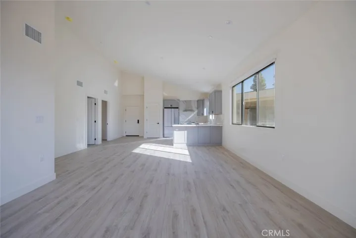 2608 Honolulu Avenue 206, Montrose, California 91020