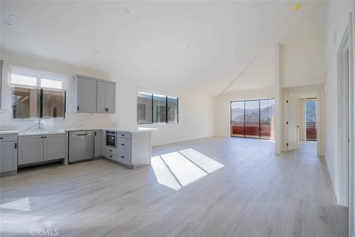 2608 Honolulu Avenue 206, Montrose, California 91020