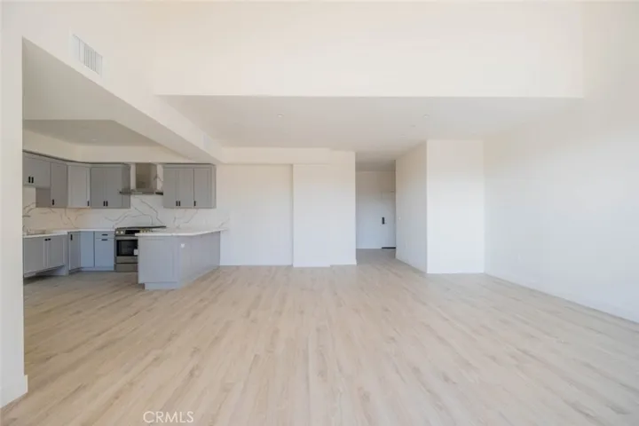 2608 Honolulu Avenue 206, Montrose, California 91020