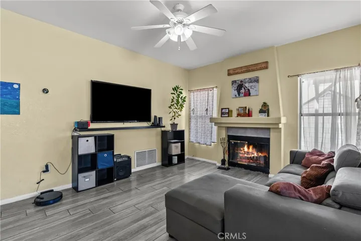 4031 E Avenue R13, Palmdale, California 93552