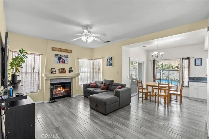 4031 E Avenue R13, Palmdale, California 93552