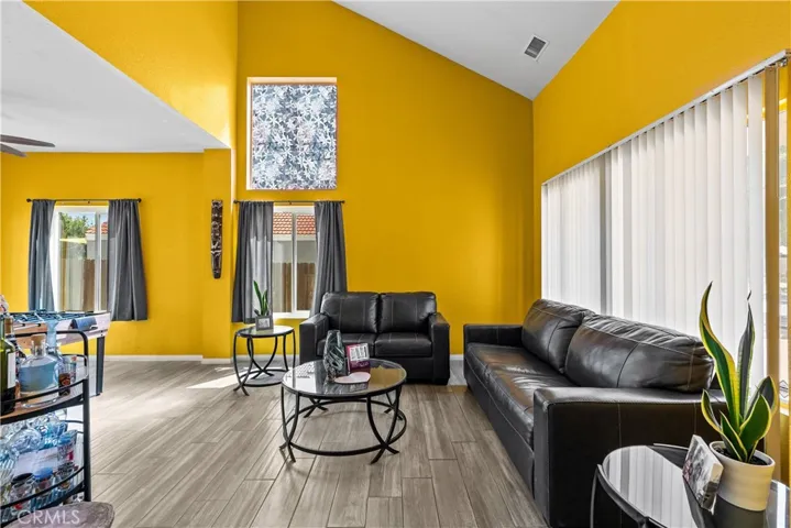 4031 E Avenue R13, Palmdale, California 93552