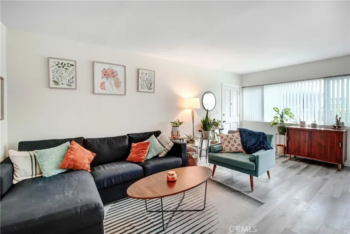 6160 Whitsett Avenue 4, North Hollywood, California 91606