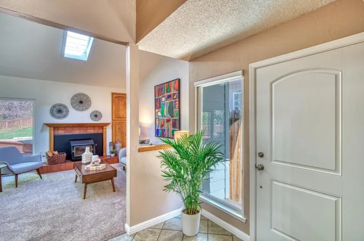 375 Lee Street, Santa Cruz, California 95060