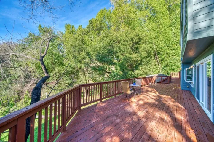 375 Lee Street, Santa Cruz, California 95060