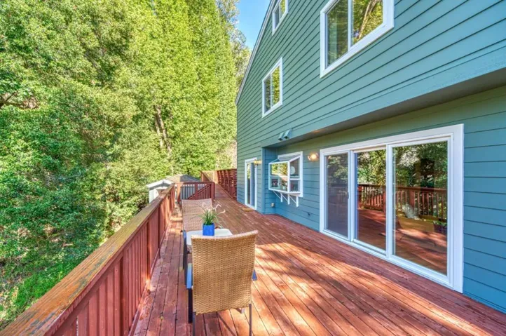 375 Lee Street, Santa Cruz, California 95060