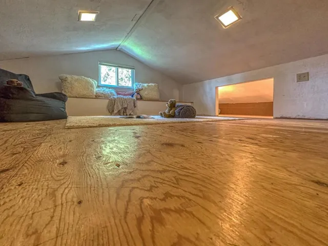 375 Lee Street, Santa Cruz, California 95060