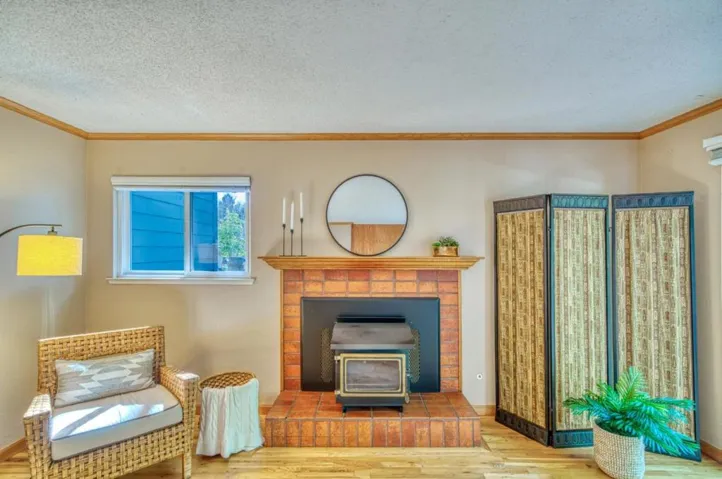 375 Lee Street, Santa Cruz, California 95060