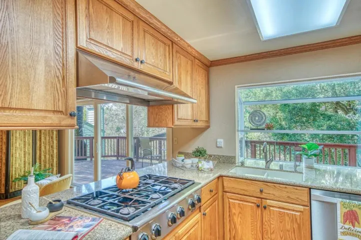 375 Lee Street, Santa Cruz, California 95060