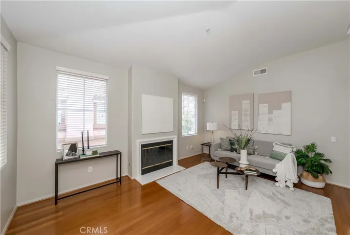 709 Solvay Aisle, Irvine, California 92606