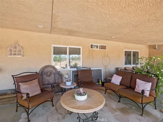10180 Deep Creek, Apple Valley, California 92308