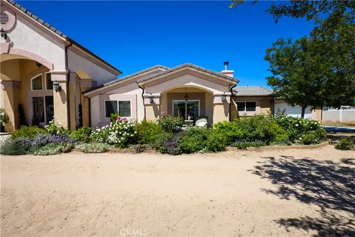 10180 Deep Creek, Apple Valley, California 92308