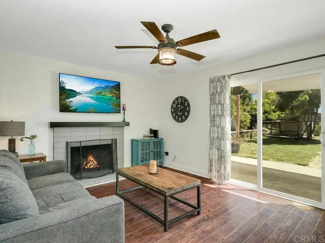 215 Pipin Drive, Fallbrook, California 92028